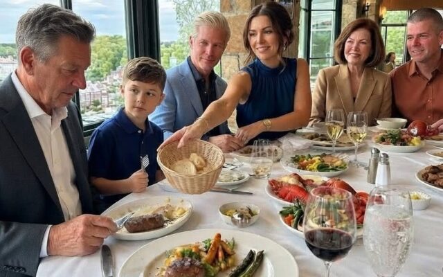 My Daughter-in-Law Served Everyone $300 Lobster Except Me, Then I Opened the Bank Envelope